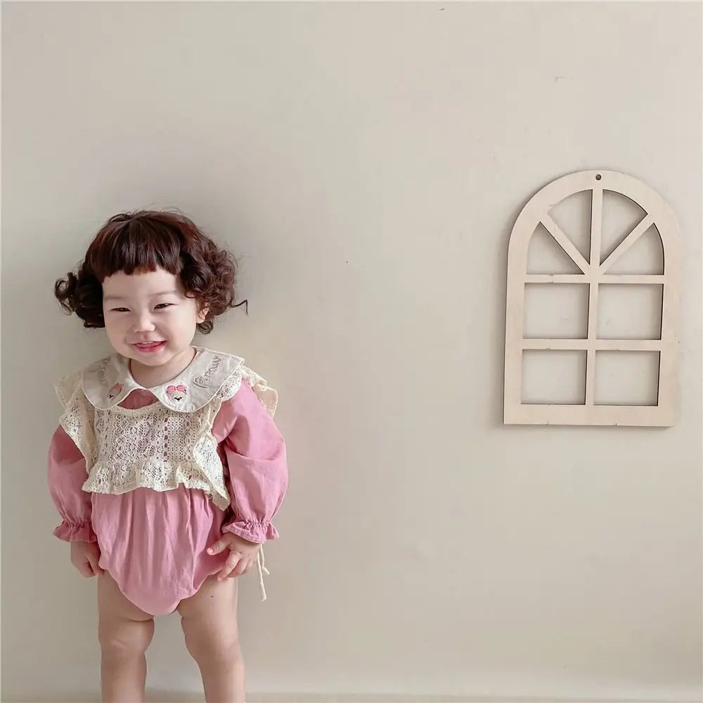 Wooden Window Wall Hanger – Kids Room Decor & Alphabet Pendant