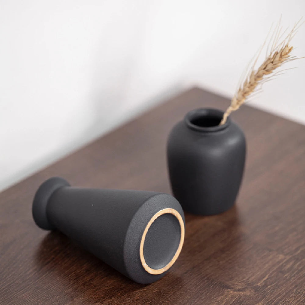 Small Matte Ceramic Vase – Frosted Modern Home Decor
